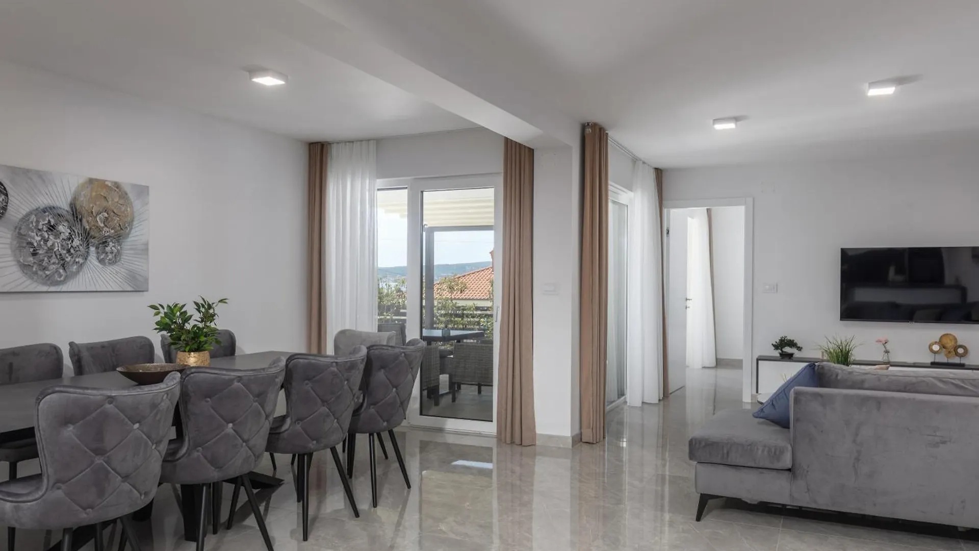 Spacious Pool Apartment Crikvenica - Happy Rentals