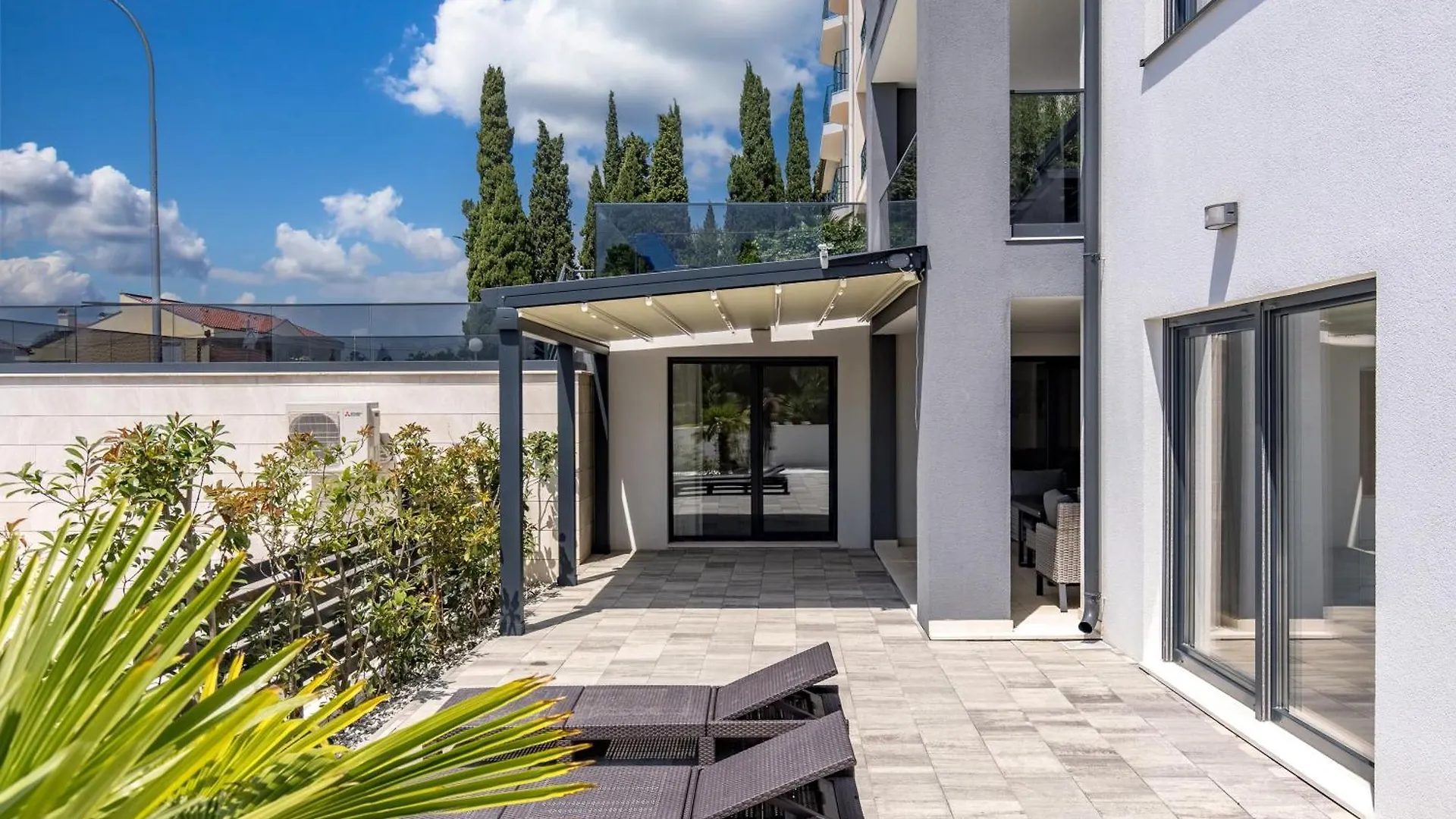 Spacious Pool Apartment Crikvenica - Happy Rentals 0*,