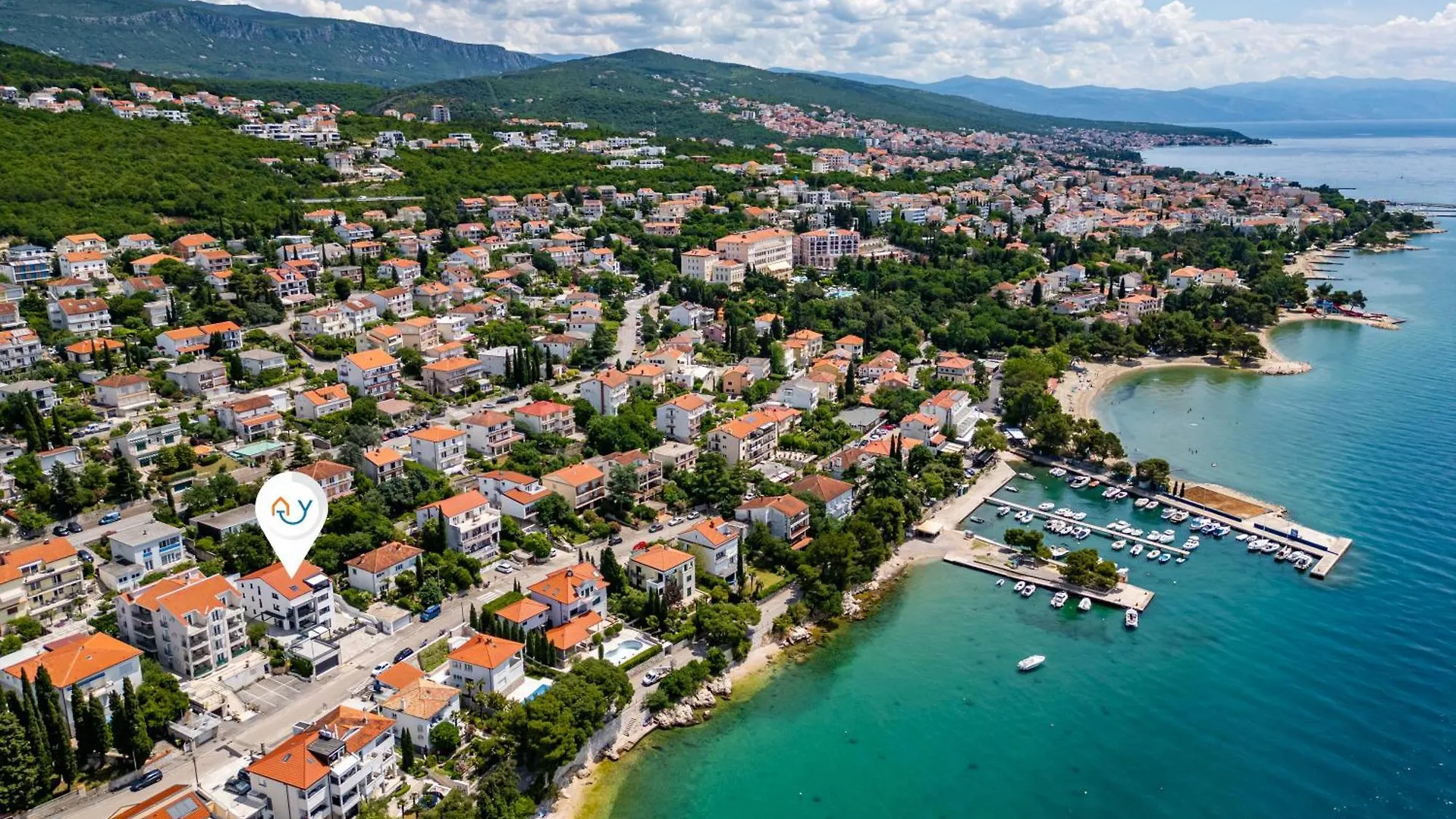 Spacious Pool Apartment Crikvenica - Happy Rentals